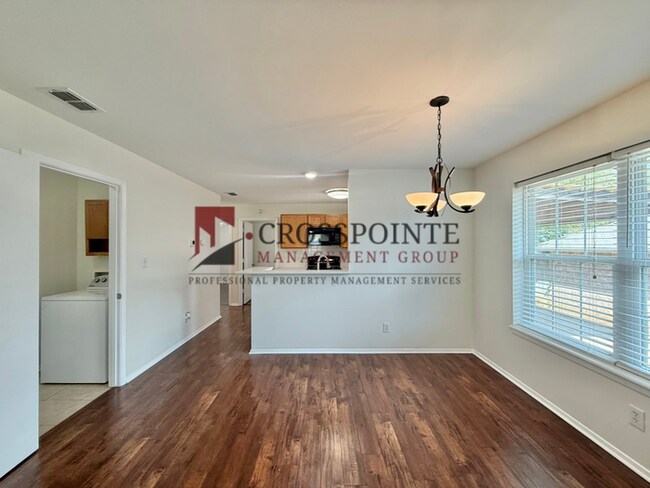 Foto del edificio - Beautiful 4 bedroom 2 bath home in Whitehouse - Coming Soon!