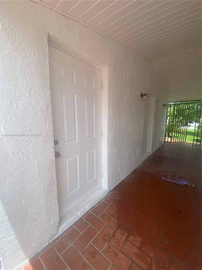 Building Photo - 15130 Tyler St