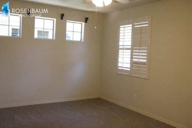 Foto del edificio - Stunning 3bedroom, 2 bathrooms home in the Prescott Lakes Community!