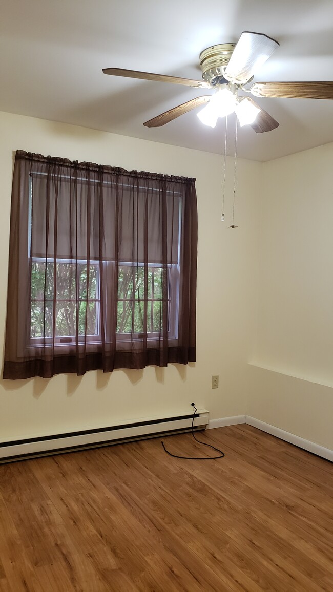 Bedroom - 49 Beach Rd