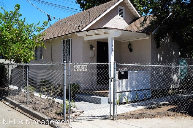 Building Photo - 643 Cypress Ave