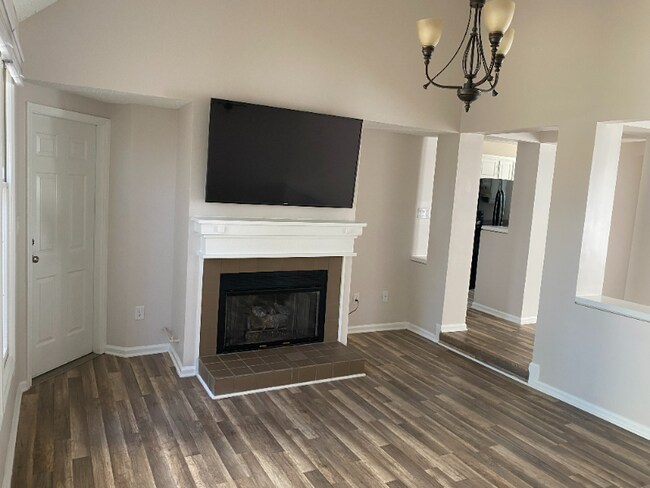 Foto del edificio - 9215 Ravenwing Dr