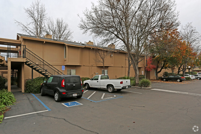 Foto del edificio - Garfield Court Apartments