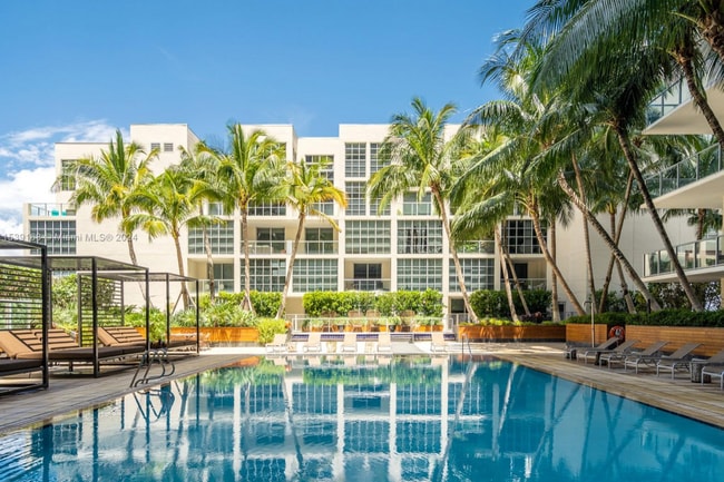 Foto del edificio - 3470 E Coast Ave