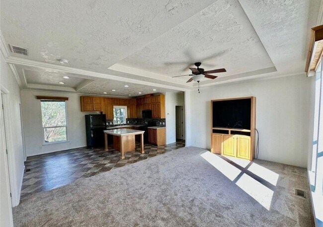 Foto del edificio - 3Bd 2bath 6 Month lease only ****HOUSE IS FOR SALE***