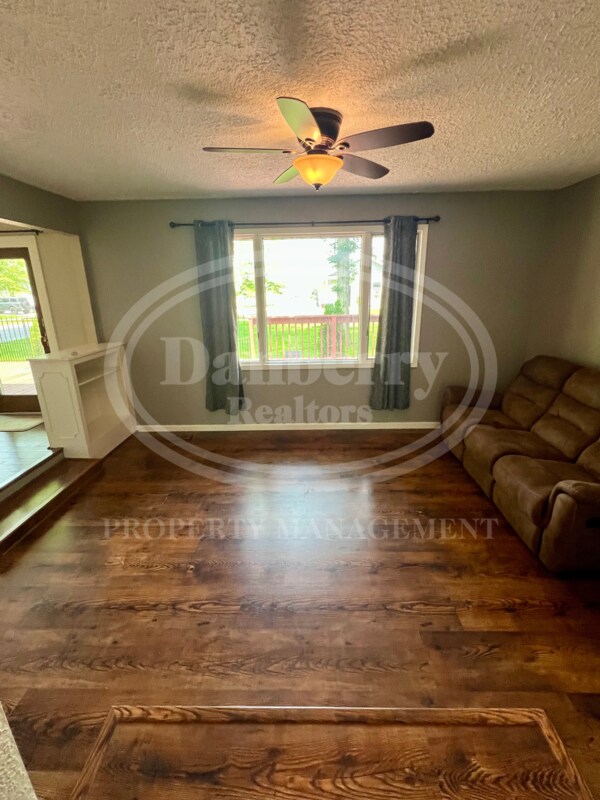 Foto del edificio - 1140 Ironwood Dr