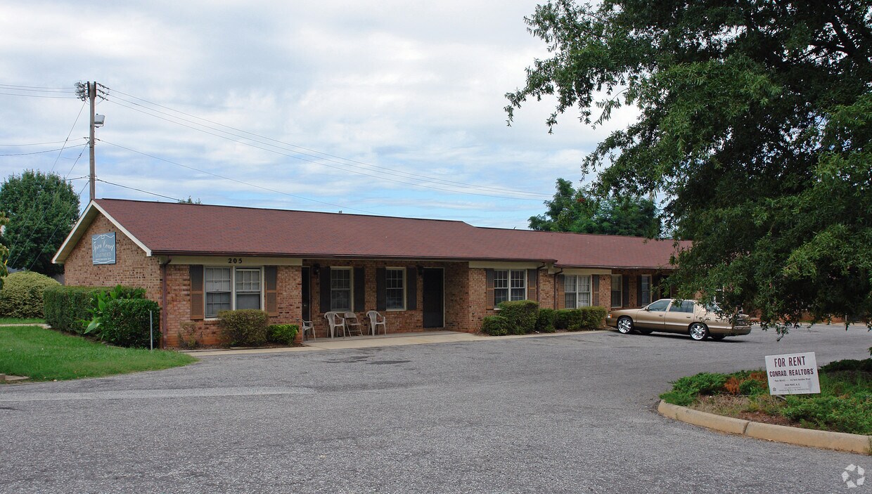 Foto del edificio - Tyson Court Apartments