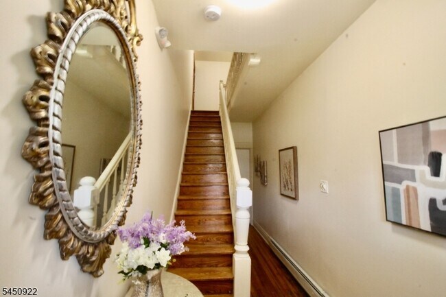 Foto del edificio - 238 Claremont Ave