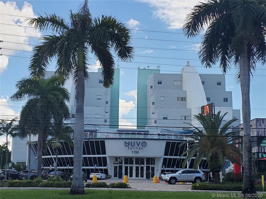 Primary Photo - 1750 NW 107th Ave