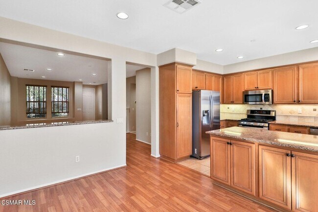 Building Photo - 115 Via Aldea