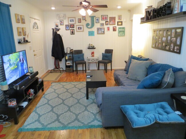 Foto del edificio - 116 Woodland Ct