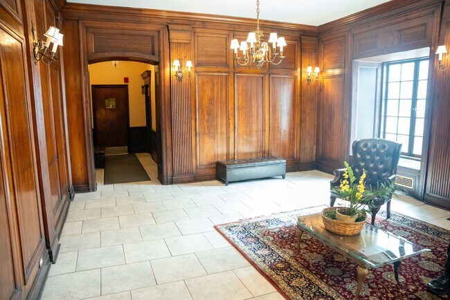 Foto del edificio - 4940 S East End Ave