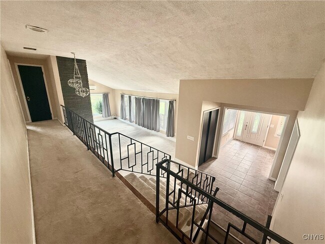 Foto del edificio - 8810 Seneca Ave
