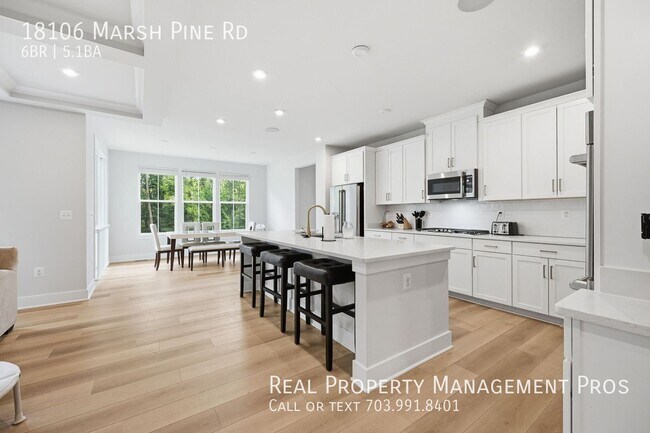 Foto del edificio - 18106 Marsh Pne Rd