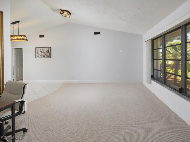 Building Photo - 213 Bay Meadows Dr