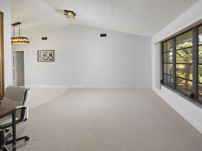 Foto del edificio - 213 Bay Meadows Dr