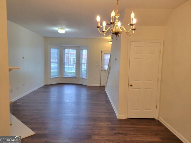 Foto del edificio - 1497 Cove Creek Cir