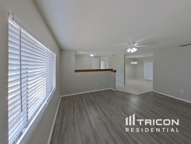 Foto del edificio - 3717 Coppertree Cir