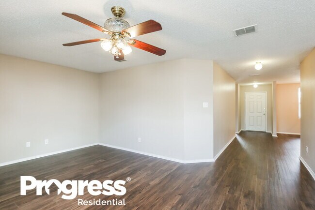 Foto del edificio - 902 Brooks Dr