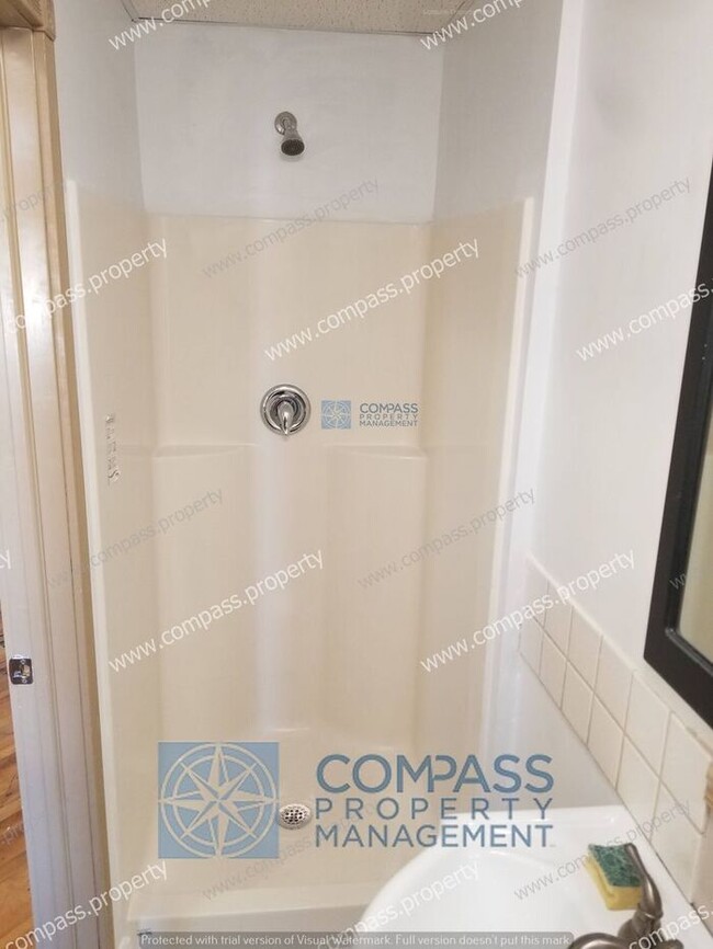 Foto del edificio - $995 - 1 Bedroom Apartment PLUS OFFICE are...