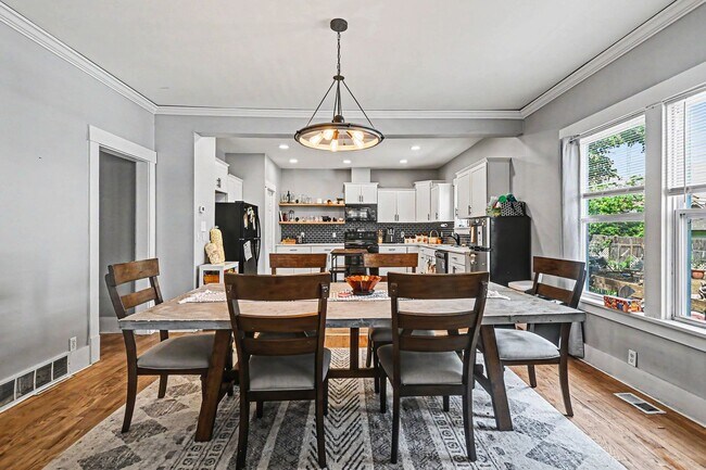 Foto del edificio - 2818 N 45th St