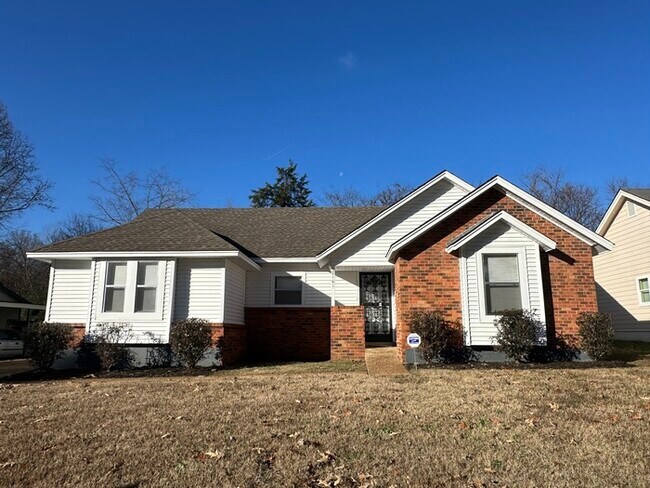 Foto del edificio - 2161 Oldfield Dr