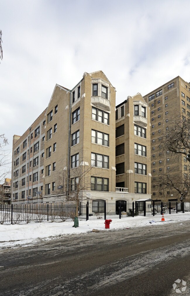 South Shore Manor Rentals Chicago, IL