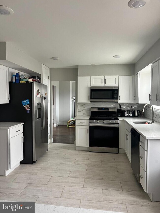 Foto del edificio - 324 S Harrison Ave