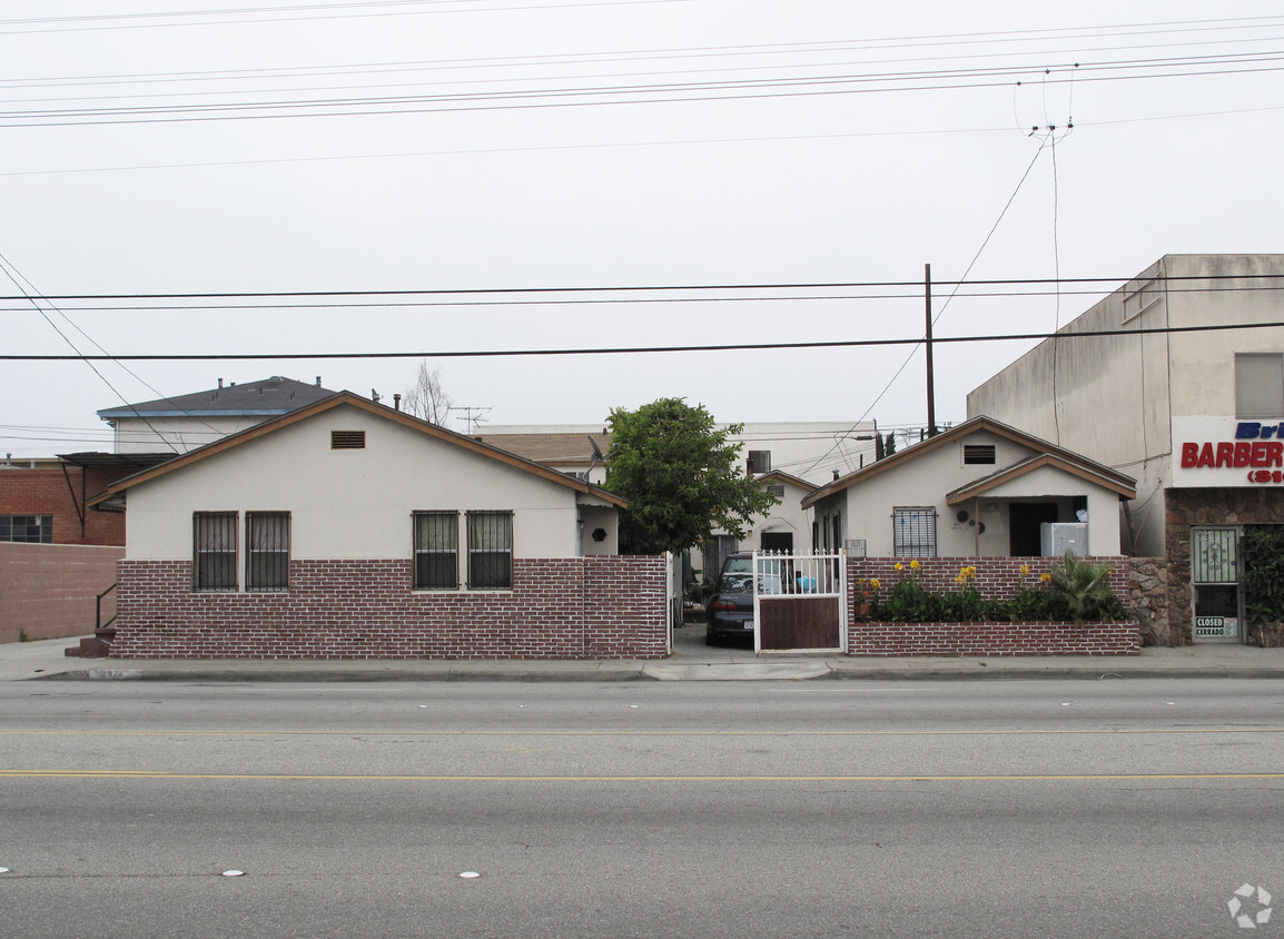 Building Photo - 12924-12932 Prairie Ave