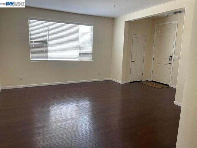 Foto del edificio - 1235 Santona Ct