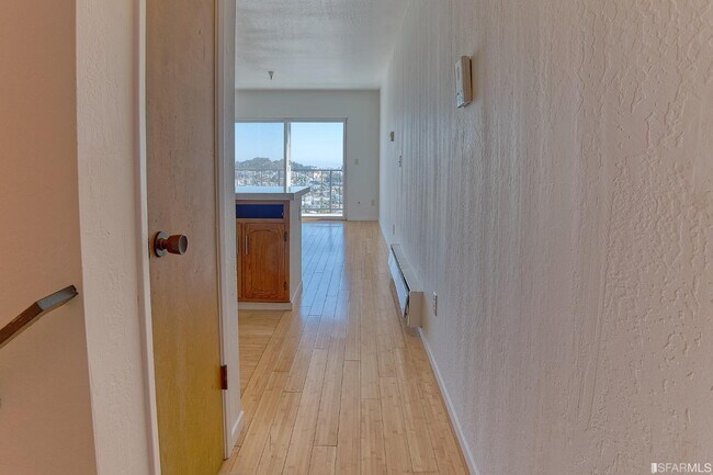 Foto del edificio - 275 Burnett Ave