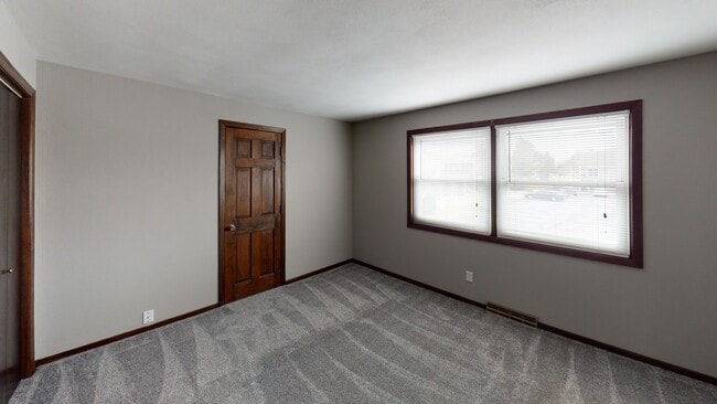 Building Photo - 1608 30th Ave