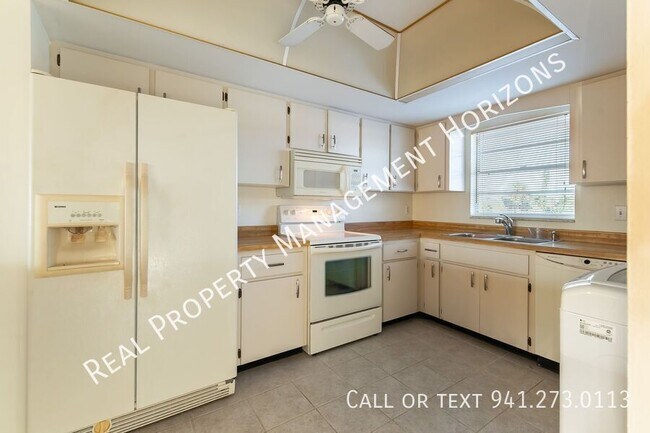 Foto del edificio - 4813 Independence Dr