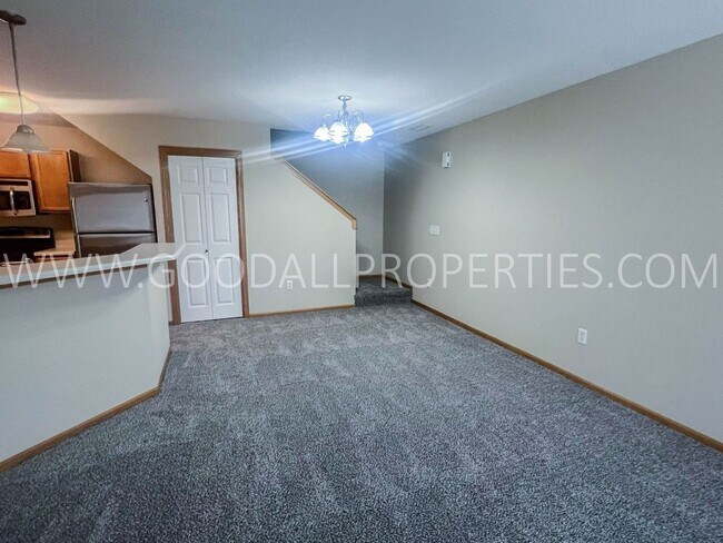 Foto del edificio - Wonderful 2 Bedroom, 2 Bath Townhome in No...