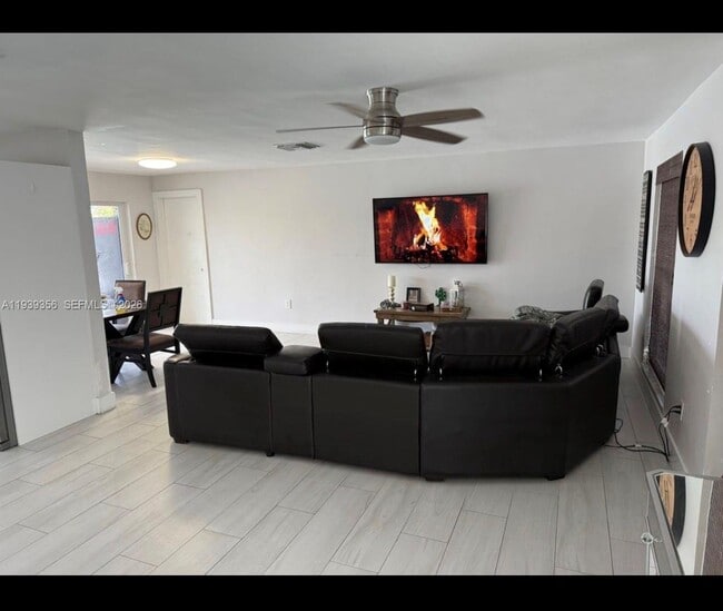 Foto del edificio - 2101 NW 84th Way