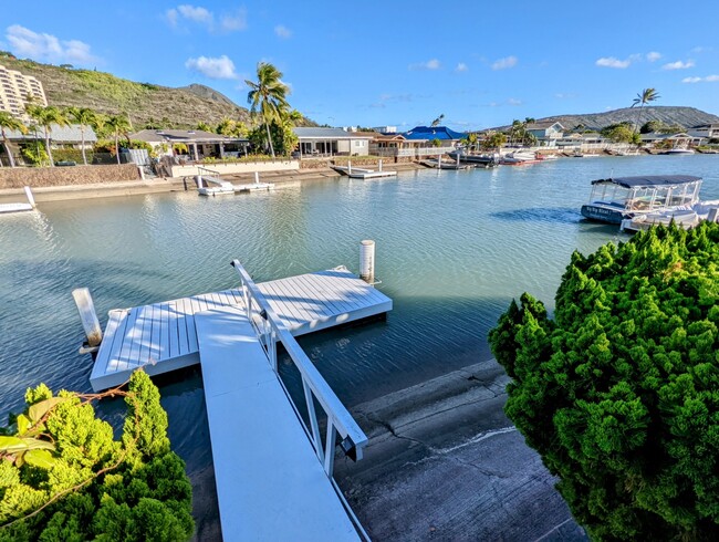 Building Photo - 756 Kumukahi Pl