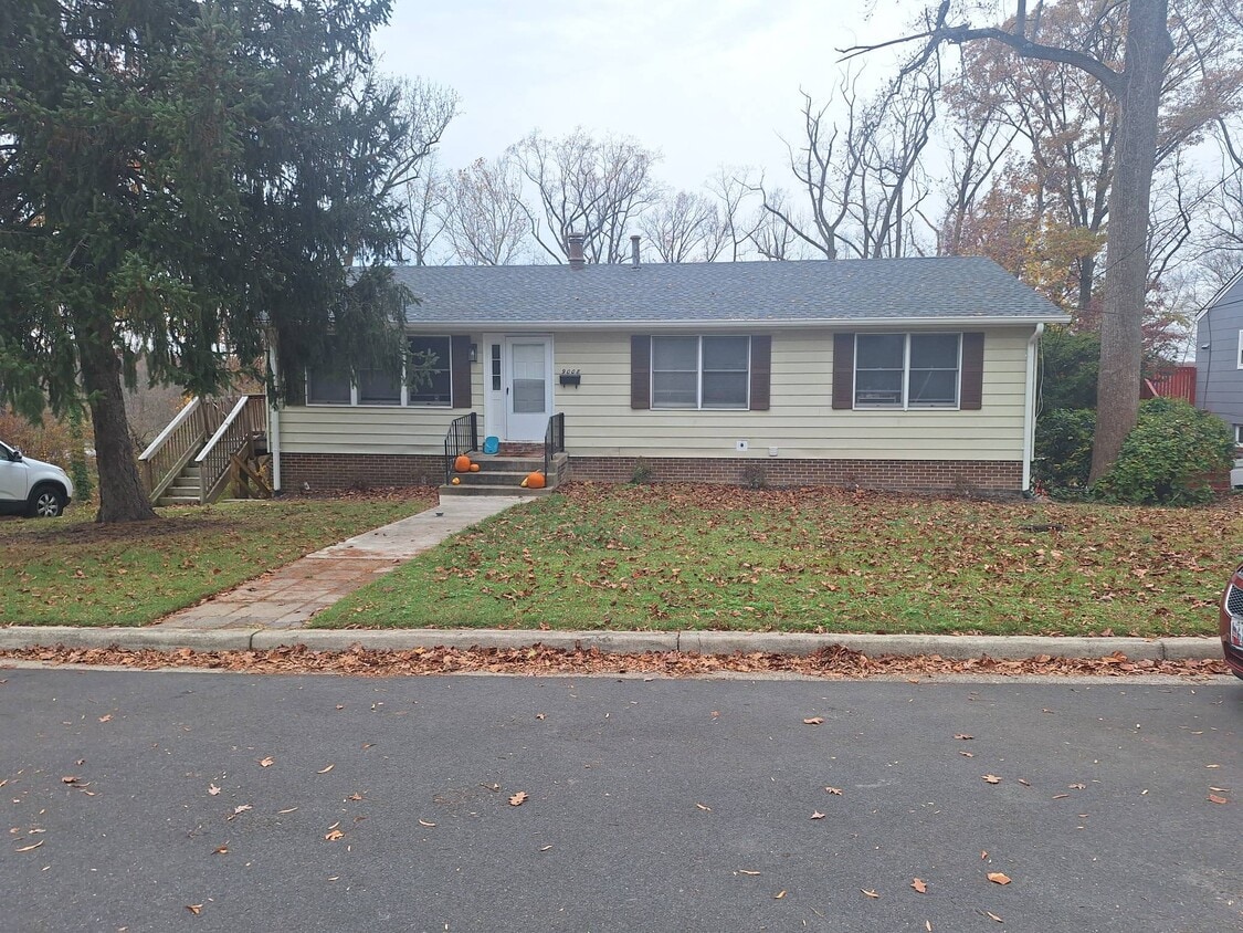 Photo - 9008 Autoville Dr