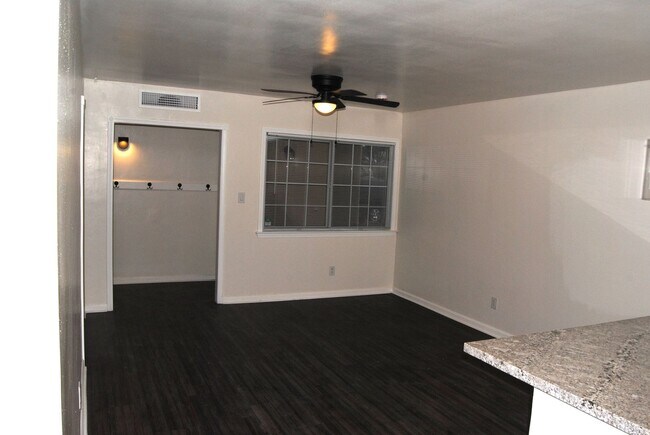 Foto del edificio - 3706 Rampart St