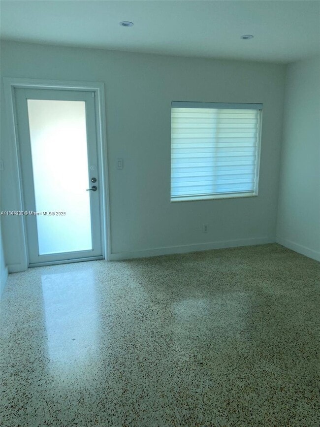 Building Photo - 6880 SW 77th Terrace