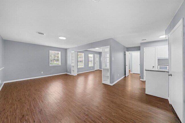 Building Photo - 11202 Waxwing St