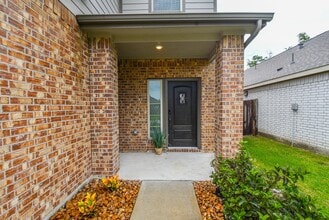 Building Photo - 22707 Bolanzo Ln