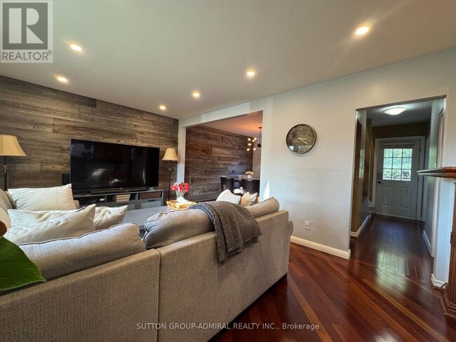 Photo du bâtiment - 37 Coppermill Dr