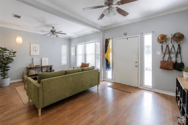 Foto del edificio - 1220 Taylor St