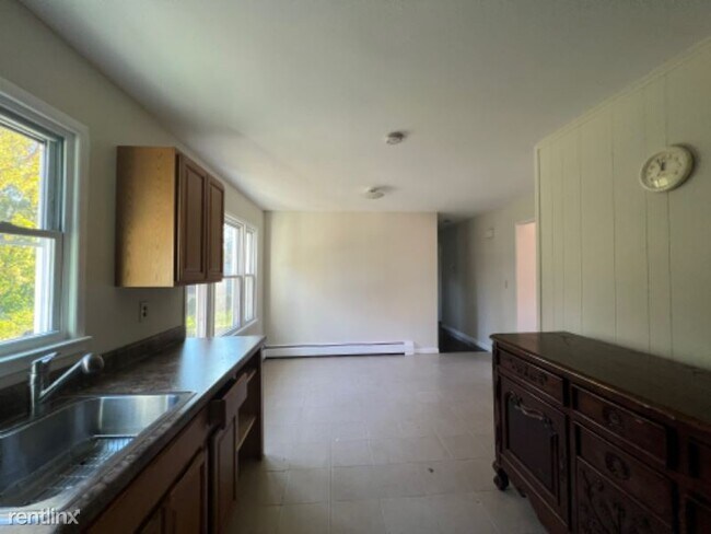 Building Photo - 3 br, 2 bath House - 107 Oman Pl