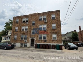 Building Photo - 2771 Robertson Ave