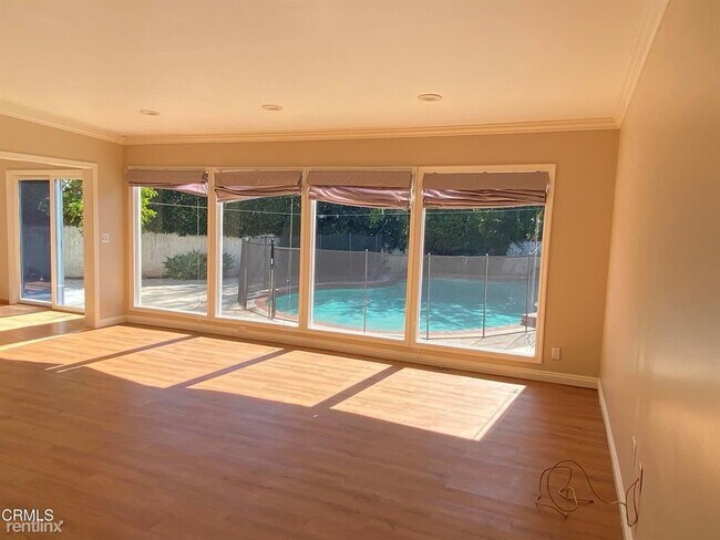 Building Photo - 3 br, 2 bath House - 1730 Sharon Pl