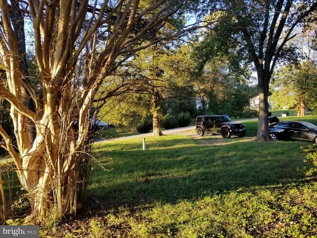 Foto del edificio - 23293 Hilltop Dr
