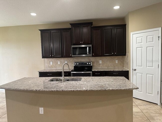 Building Photo - 3034 Winglewood Cir