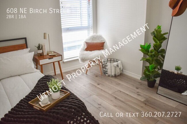 Foto del edificio - 608 NE Birch St