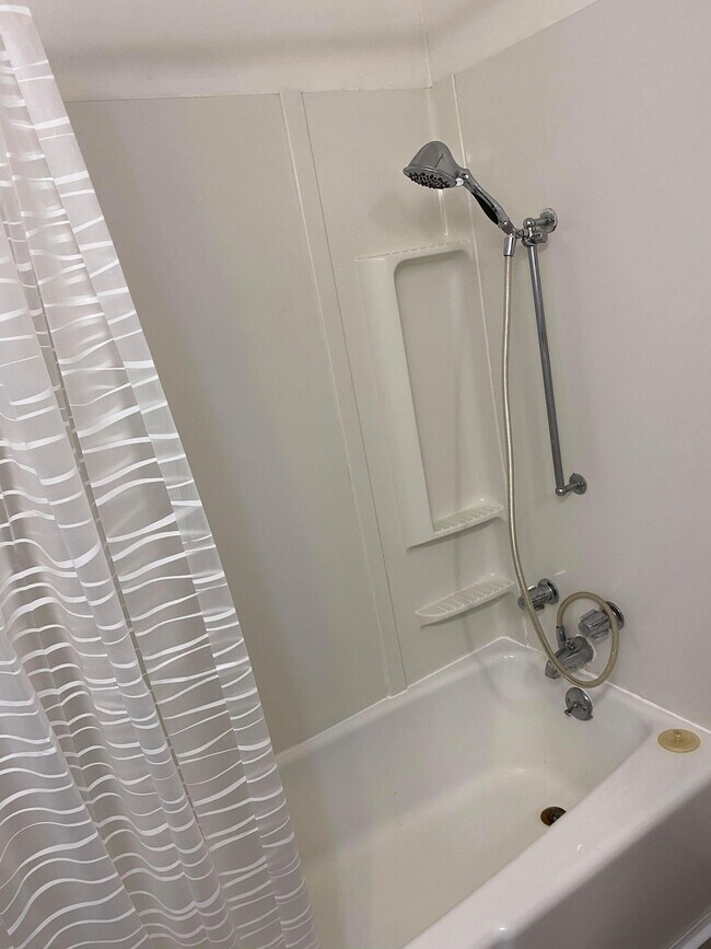 Bathroom - 1301 Oak St